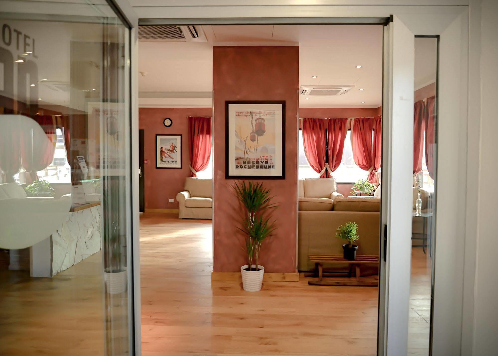 Hotel Turan Λε Ντεζ Αλπ Εξωτερικό φωτογραφία